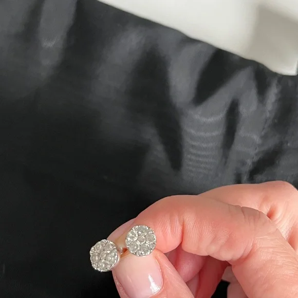 Authentic 14k gold white diamond earrings - Picture 1 of 4